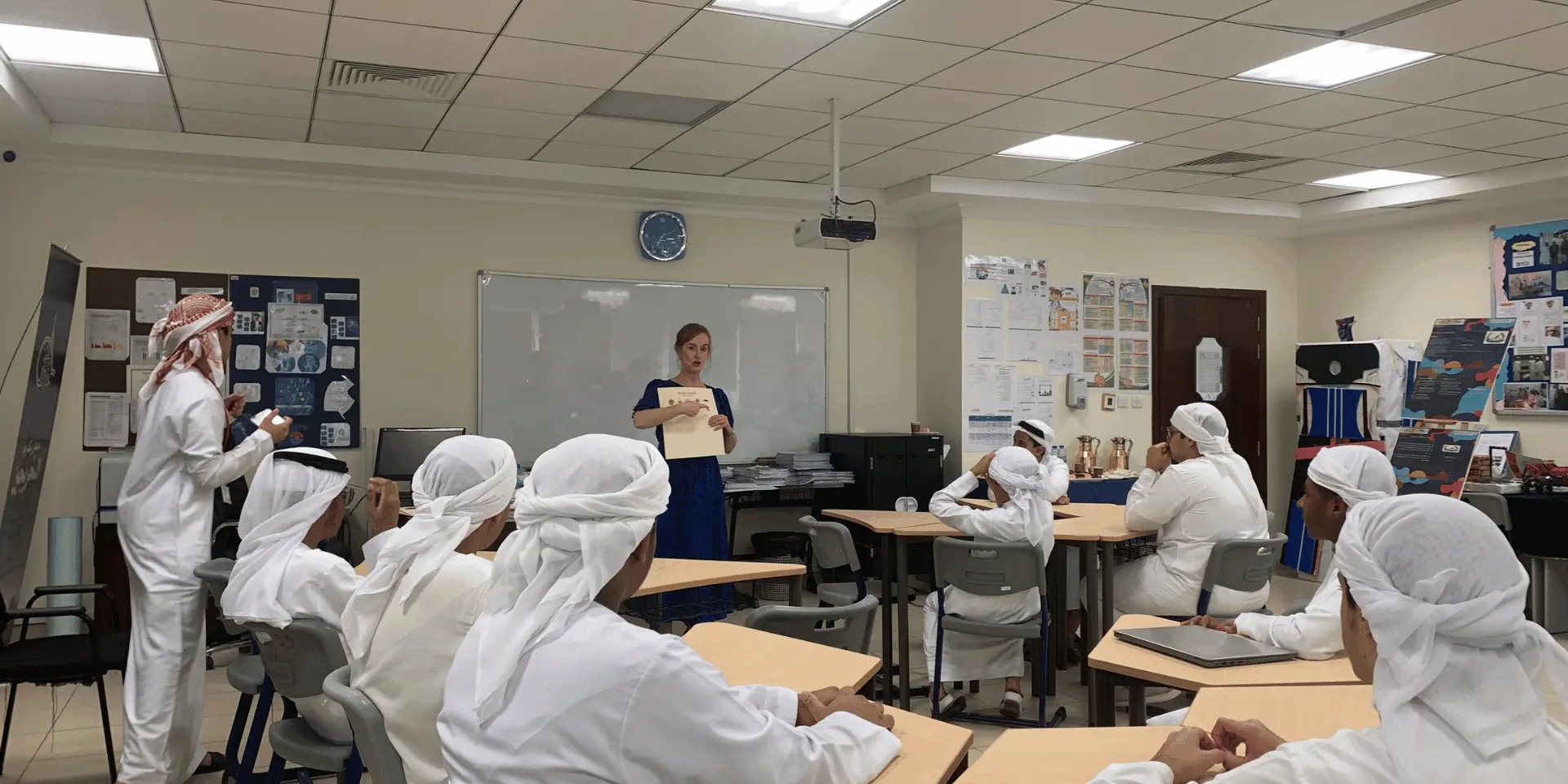 lexonik ceo sarah ledger teaching a group of arab learners in dubai
